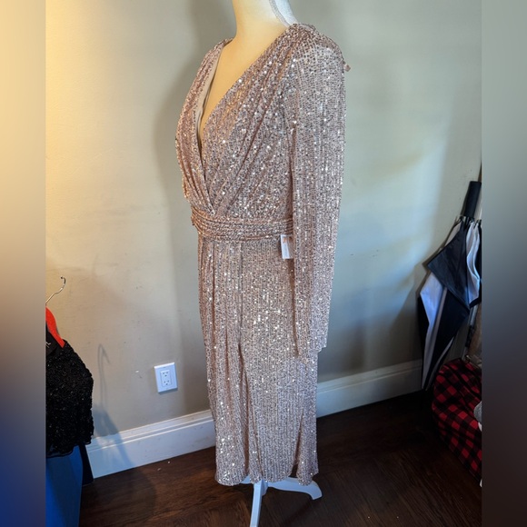 Stunning NWT MAC DUGGAL Sequined Long Sleeve Midi Dress Sz 14 - Picture 11 of 13